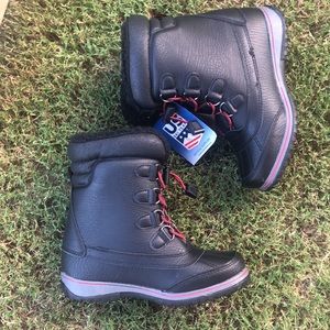 Khombu Boys Winter Boots